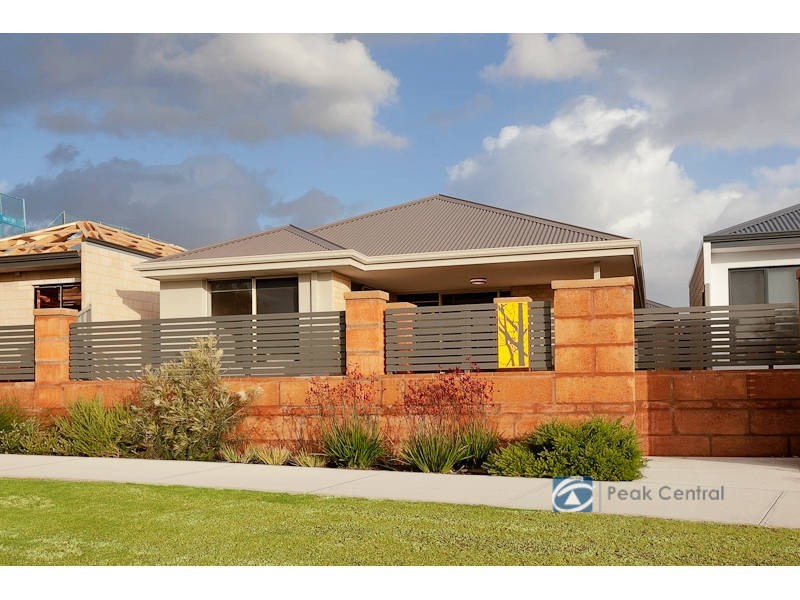 38 Lomond Crescent, Wandi WA 6167