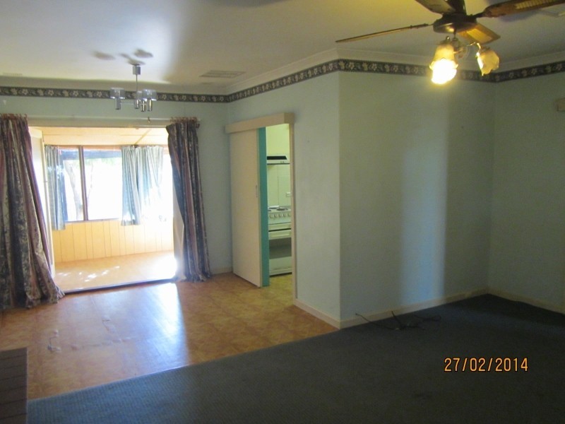 14 Winchester Road, Armadale WA 6112