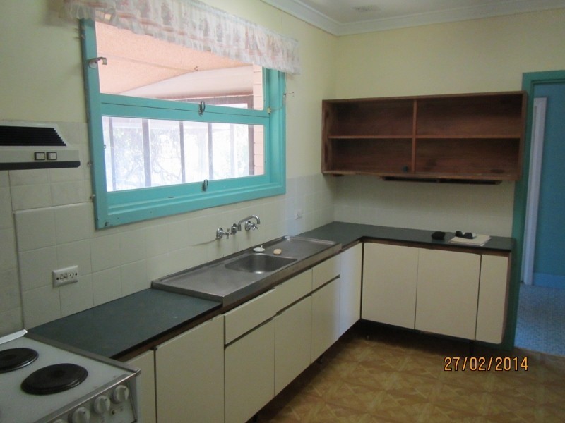 14 Winchester Road, Armadale WA 6112