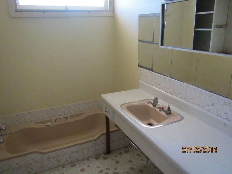 14 Winchester Road, Armadale WA 6112