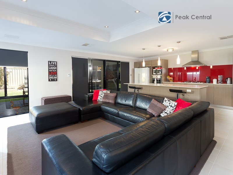 51 Daviesia Turn, Success WA 6164