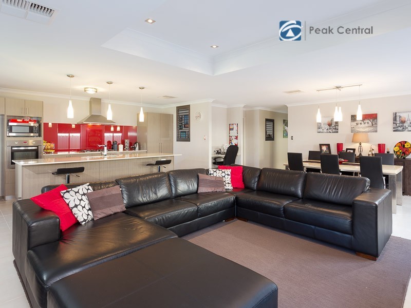 51 Daviesia Turn, Success WA 6164