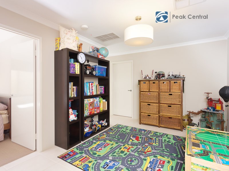 51 Daviesia Turn, Success WA 6164