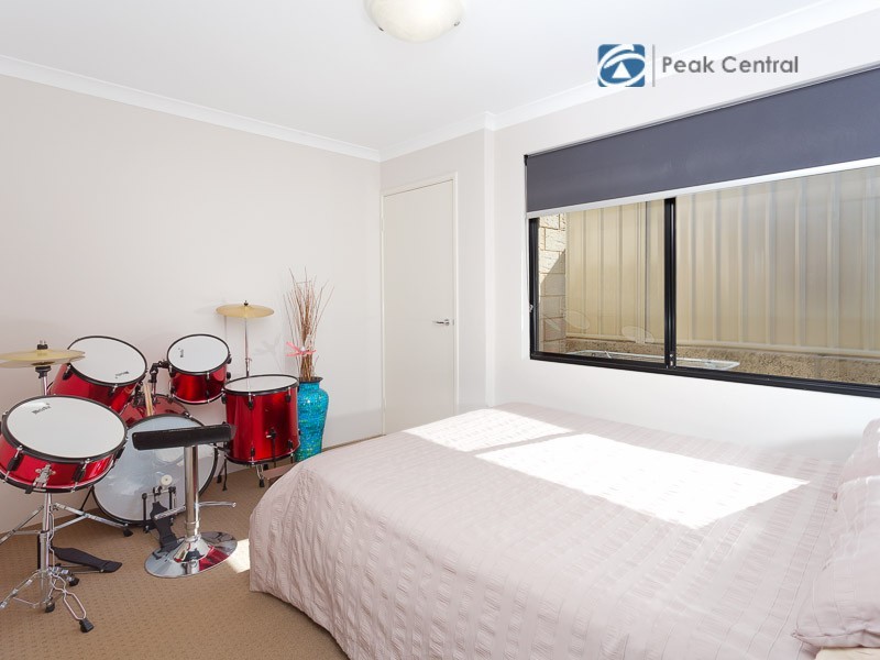 51 Daviesia Turn, Success WA 6164