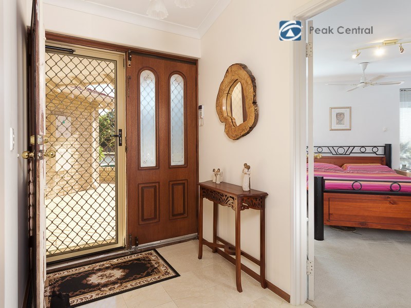 13 Gairdner Drive, Kardinya WA 6163