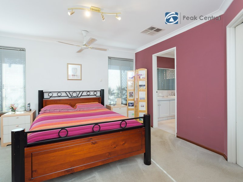 13 Gairdner Drive, Kardinya WA 6163