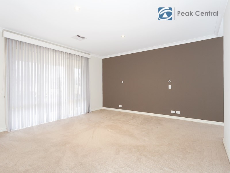 6 Danaine Street, Success WA 6164