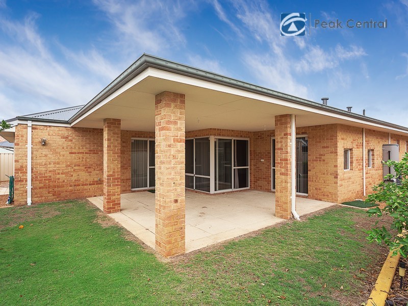 6 Danaine Street, Success WA 6164