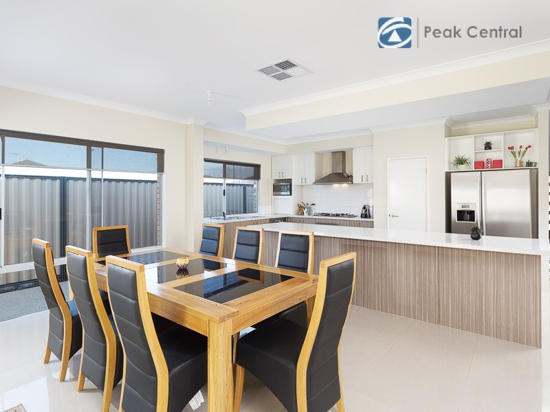 8 Balboa Loop, Aubin Grove WA 6164