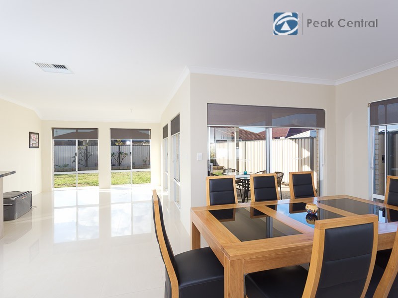 8 Balboa Loop, Aubin Grove WA 6164