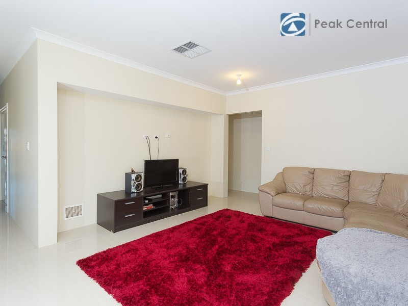 8 Balboa Loop, Aubin Grove WA 6164