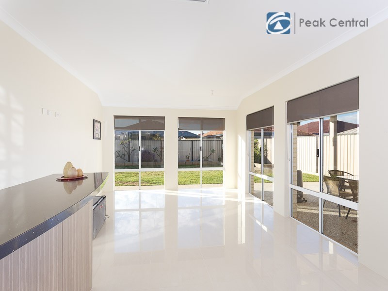 8 Balboa Loop, Aubin Grove WA 6164