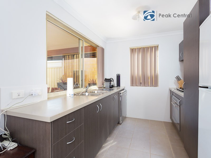 30 Peppermint Gardens, Aubin Grove WA 6164