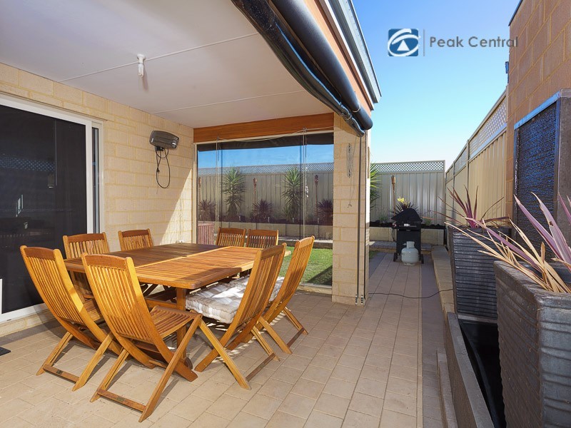 30 Peppermint Gardens, Aubin Grove WA 6164