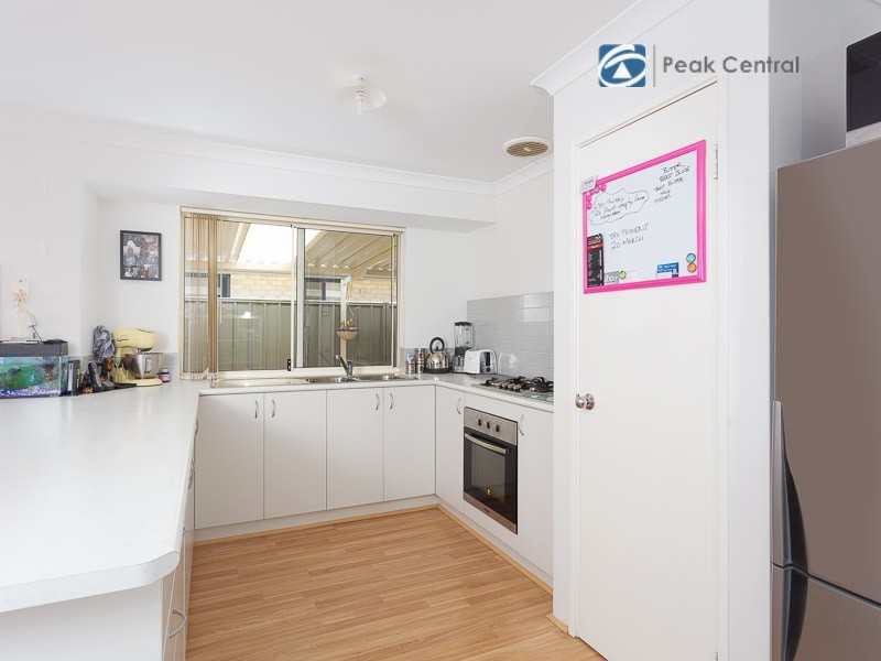 27 Bologna Gardens, Aubin Grove WA 6164