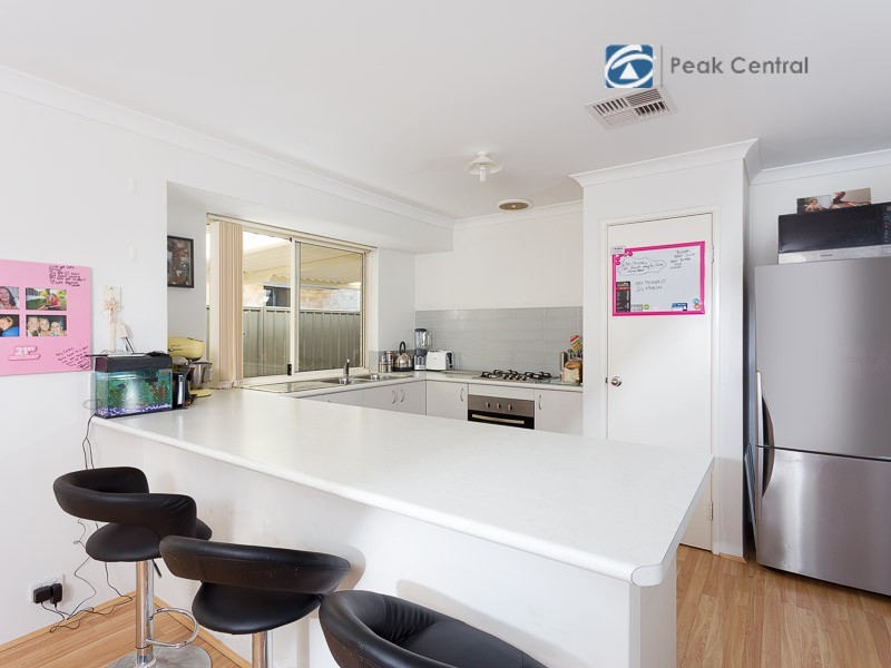 27 Bologna Gardens, Aubin Grove WA 6164