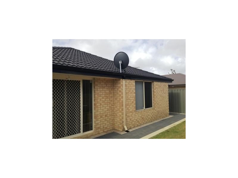 27 Bologna Gardens, Aubin Grove WA 6164