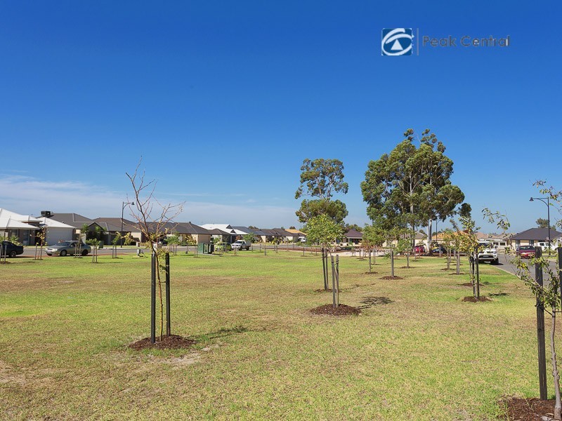 27 Bologna Gardens, Aubin Grove WA 6164