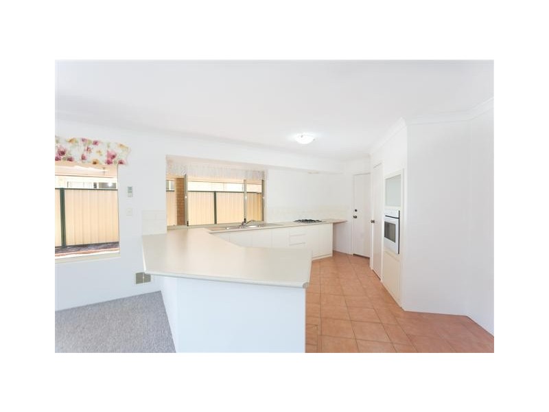 8 Oxburgh Link, Success WA 6164