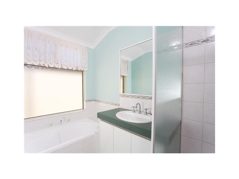 8 Oxburgh Link, Success WA 6164