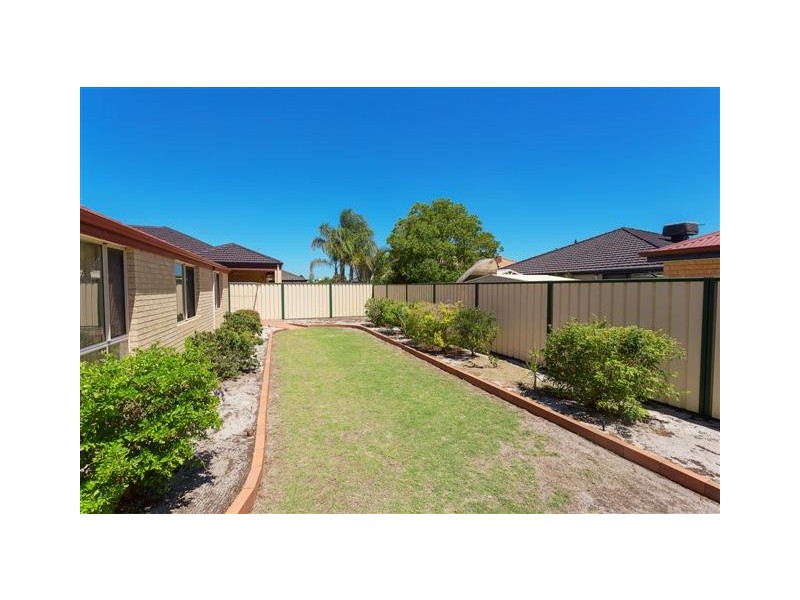 8 Oxburgh Link, Success WA 6164