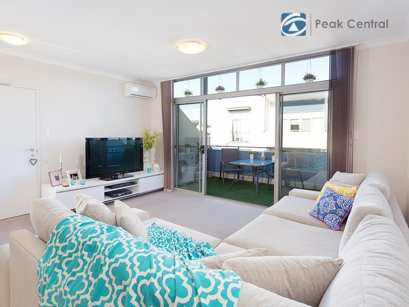 U21/6 Ibera Way, Success WA 6164