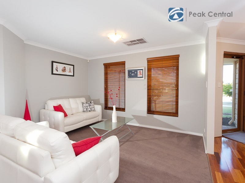 103 Baningan Ave, Success WA 6164