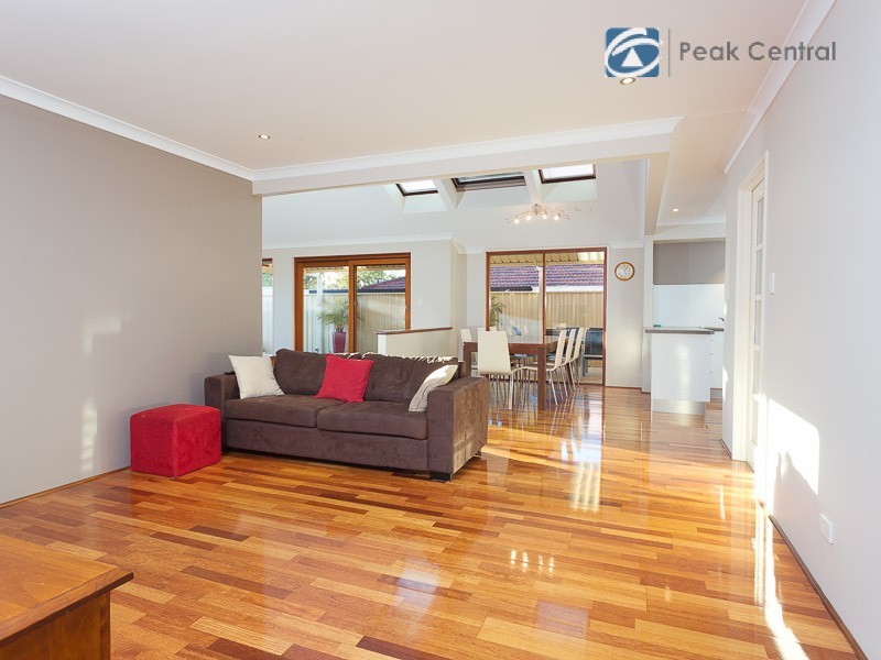 103 Baningan Ave, Success WA 6164