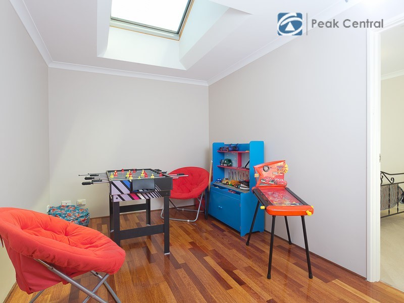 103 Baningan Ave, Success WA 6164