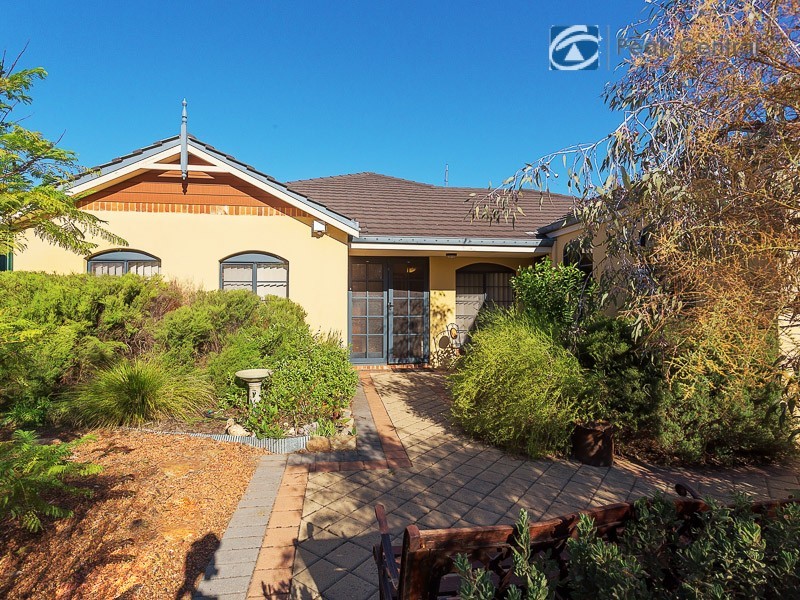 23 Ellesmere Circuit, Success WA 6164