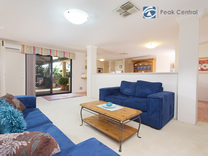 23 Ellesmere Circuit, Success WA 6164