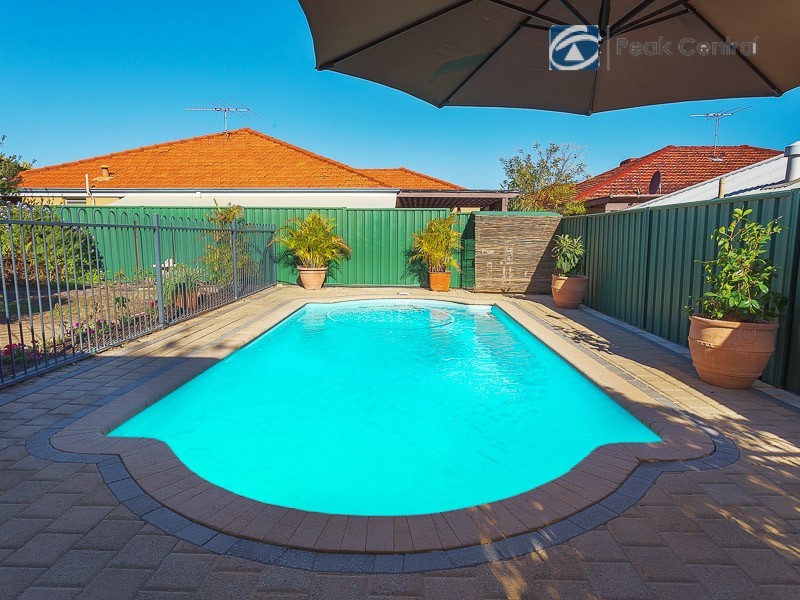 23 Ellesmere Circuit, Success WA 6164