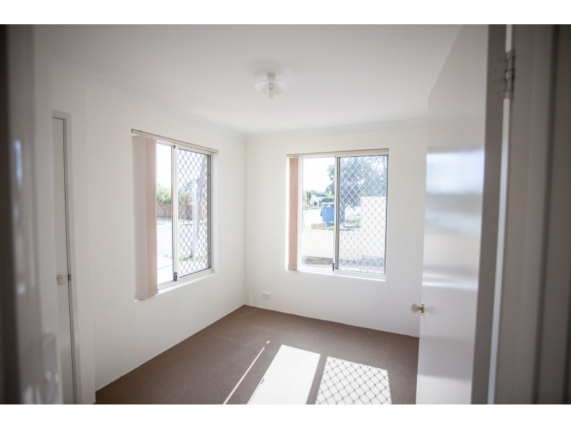 1/114 Safety Bay Road, Shoalwater WA 6169