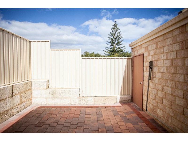 1/114 Safety Bay Road, Shoalwater WA 6169