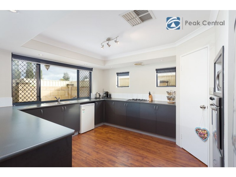 2 Bendee Drive, Atwell WA 6164