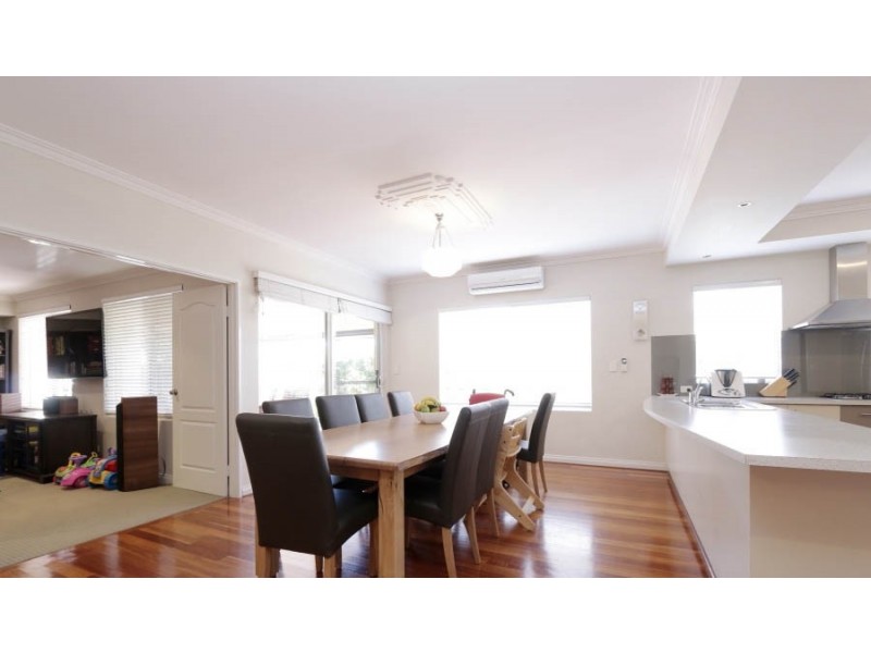 224 Tapper Road, Atwell WA 6164