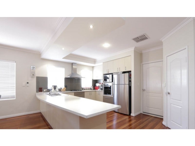 224 Tapper Road, Atwell WA 6164
