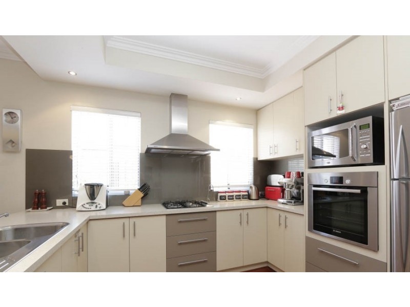 224 Tapper Road, Atwell WA 6164