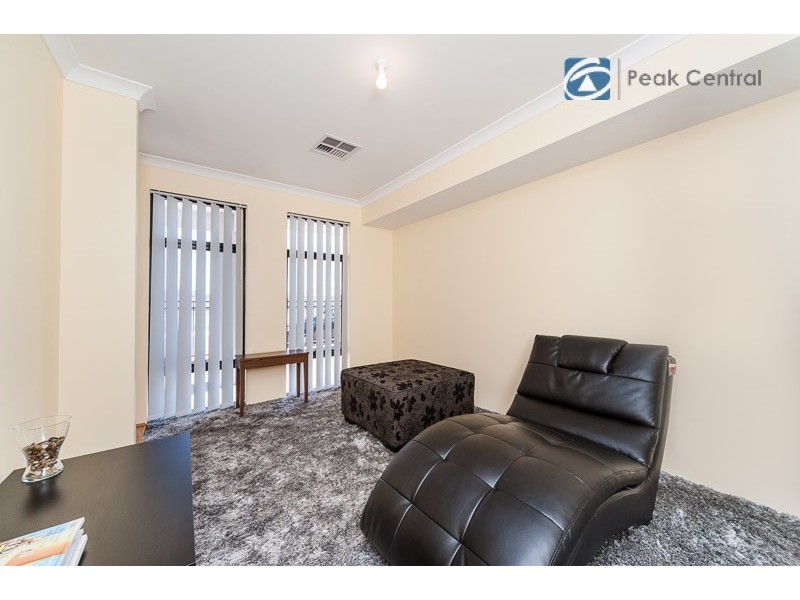 50 Gaebler Road, Hammond Park WA 6164