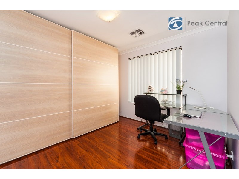 50 Gaebler Road, Hammond Park WA 6164