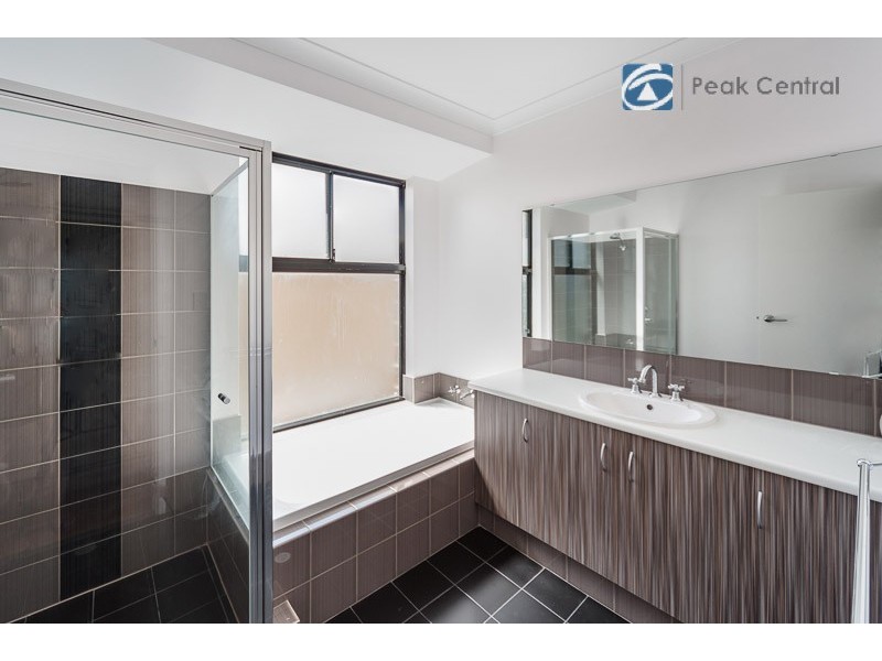 50 Gaebler Road, Hammond Park WA 6164