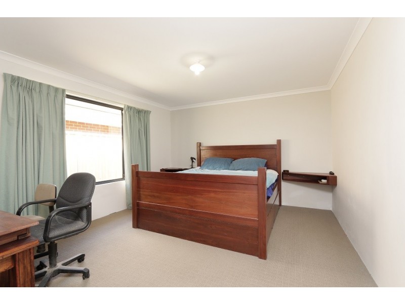 71 Peregrine Circle, Beeliar WA 6164