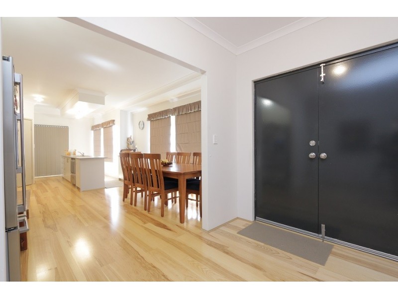 71 Peregrine Circle, Beeliar WA 6164