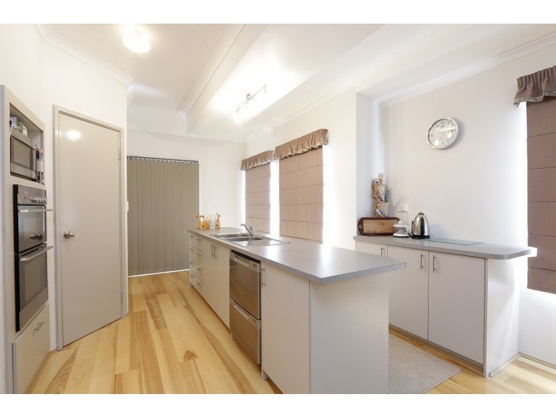 71 Peregrine Circle, Beeliar WA 6164