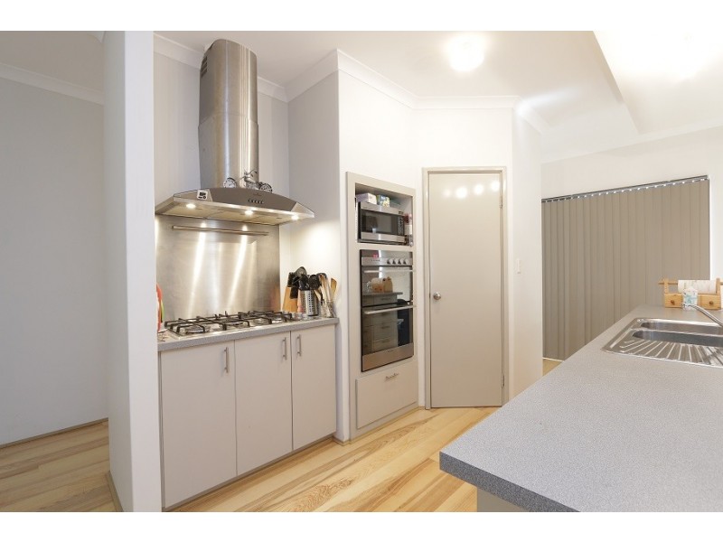 71 Peregrine Circle, Beeliar WA 6164