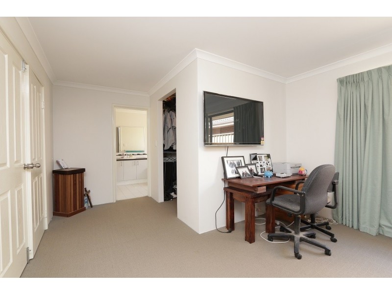 71 Peregrine Circle, Beeliar WA 6164