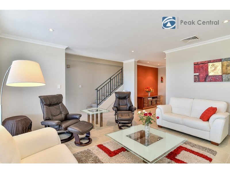 28 Congenial Loop, Atwell WA 6164