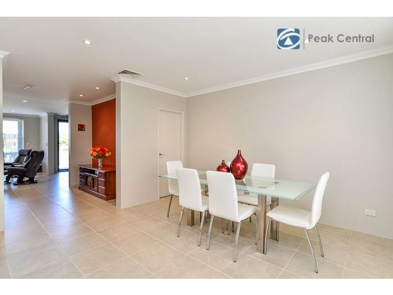 28 Congenial Loop, Atwell WA 6164