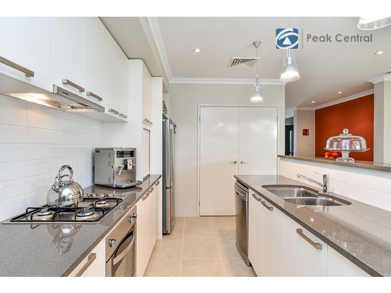 28 Congenial Loop, Atwell WA 6164