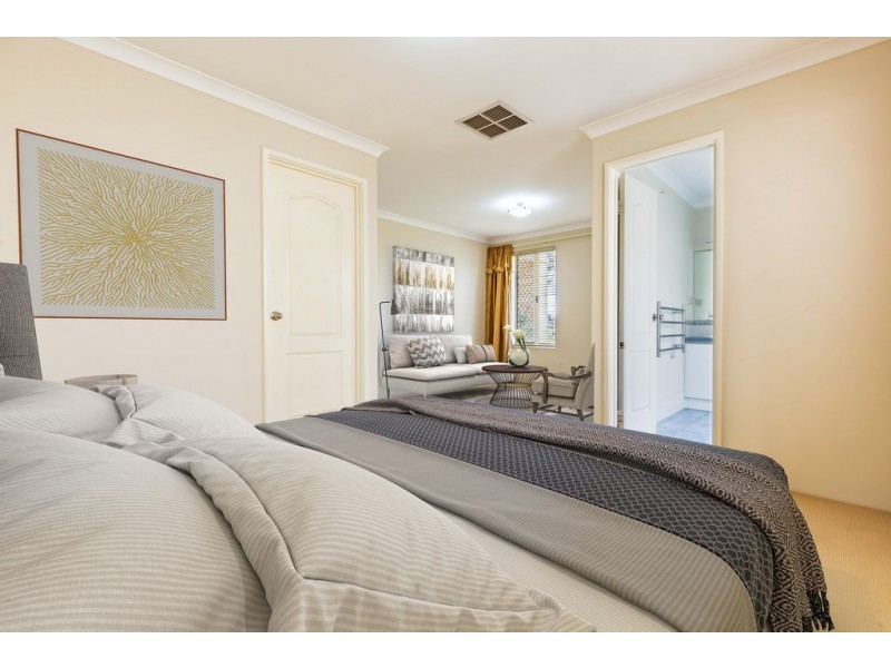 36 Brenchley Drive, Atwell WA 6164